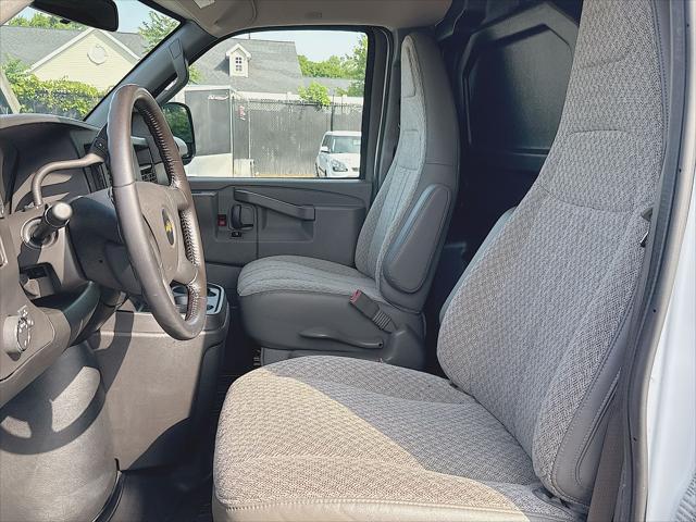 2020 Chevrolet Express Cargo RWD 2500 Regular Wheelbase WT