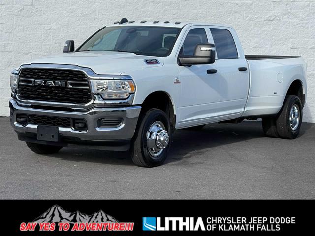 2024 RAM 3500 Tradesman Crew Cab 4x4 8 Box