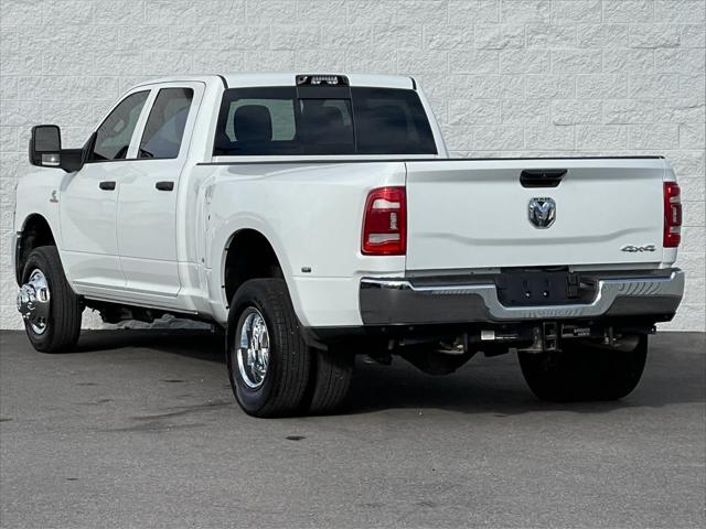 2024 RAM 3500 Tradesman Crew Cab 4x4 8 Box