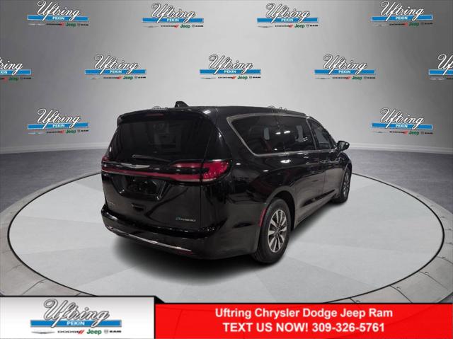 2022 Chrysler Pacifica Hybrid Touring L