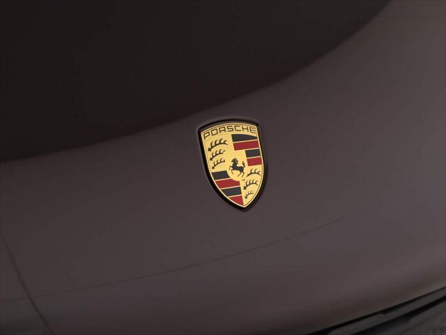 2024 Porsche Macan T