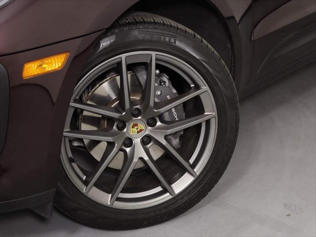 2024 Porsche Macan T