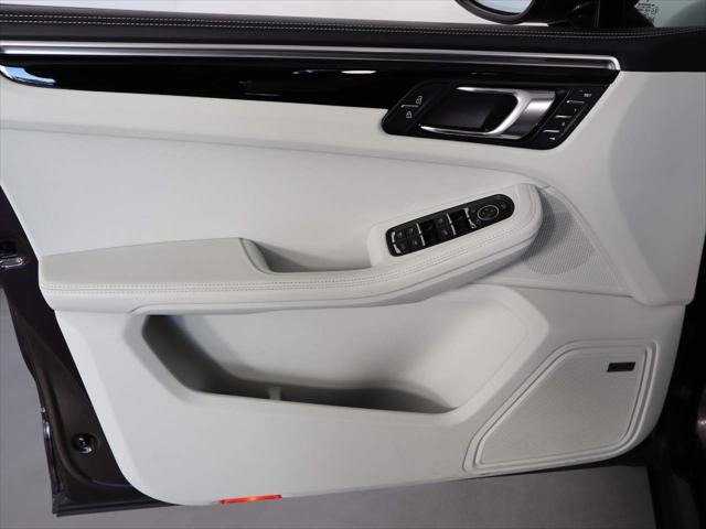 2024 Porsche Macan T