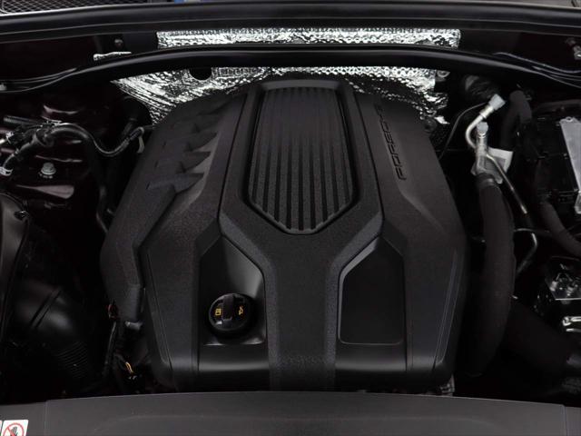 2024 Porsche Macan T