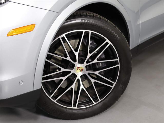 2024 Porsche Cayenne Unknown