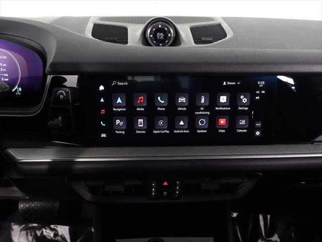 2024 Porsche Cayenne Unknown