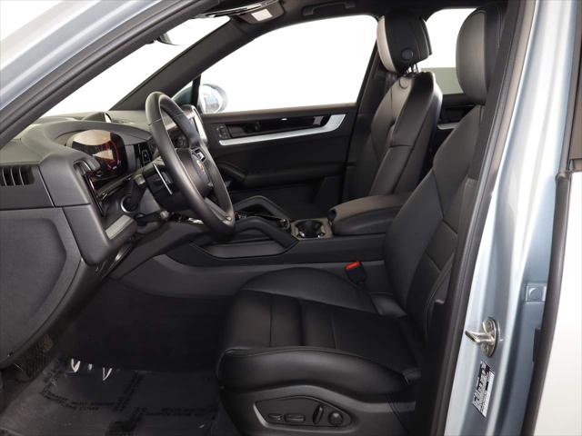 2024 Porsche Cayenne Unknown