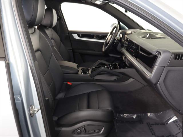 2024 Porsche Cayenne Unknown