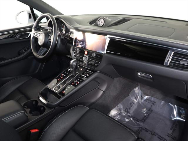2024 Porsche Macan T
