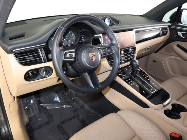2024 Porsche Macan Unknown