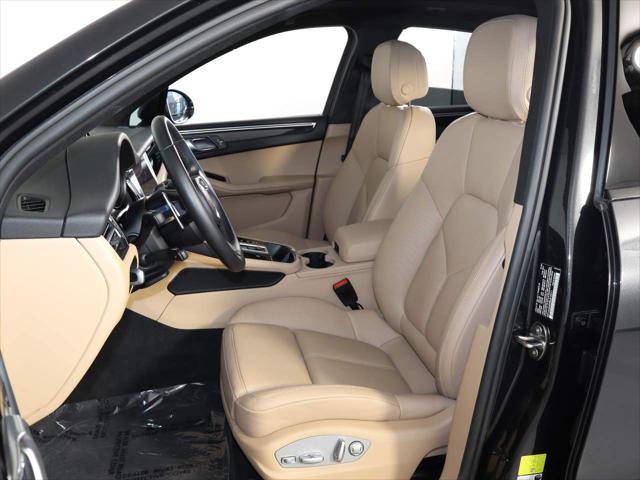 2024 Porsche Macan Unknown