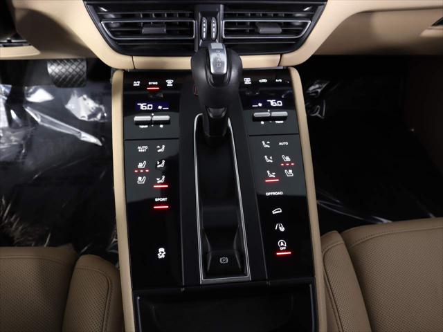 2024 Porsche Macan Unknown