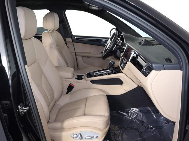 2024 Porsche Macan Unknown