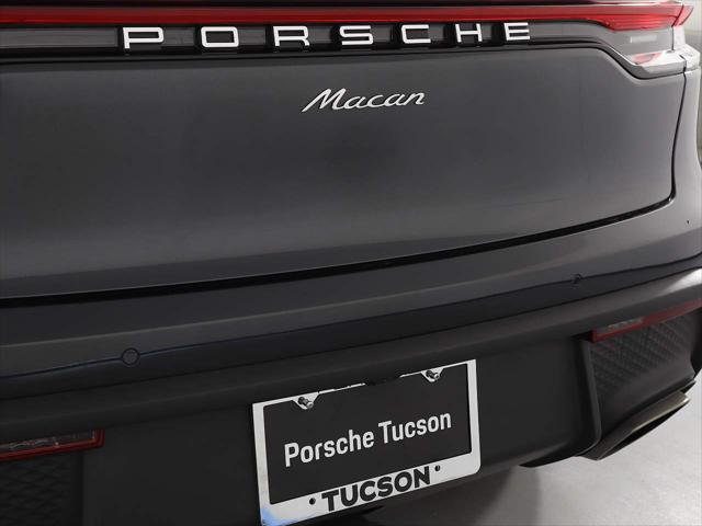 2024 Porsche Macan Unknown