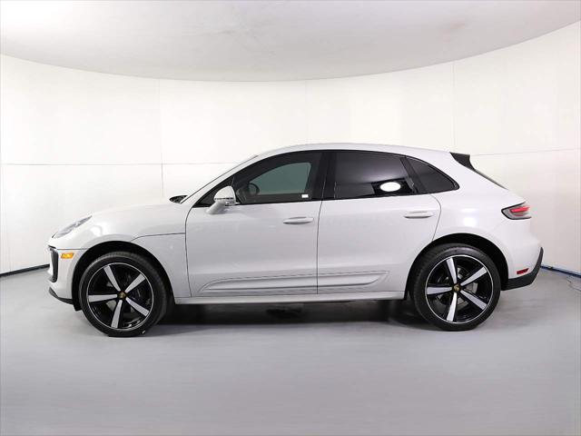 2024 Porsche Macan Unknown