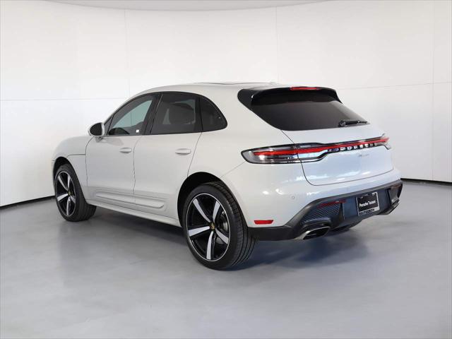 2024 Porsche Macan Unknown