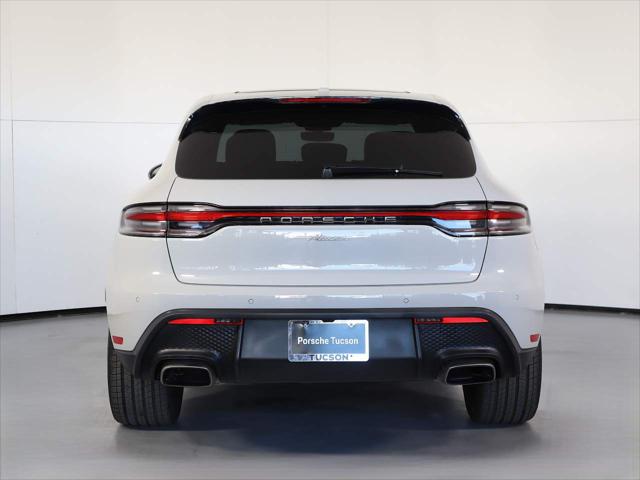 2024 Porsche Macan Unknown