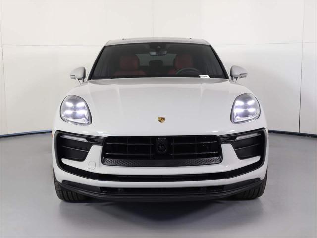 2024 Porsche Macan Unknown