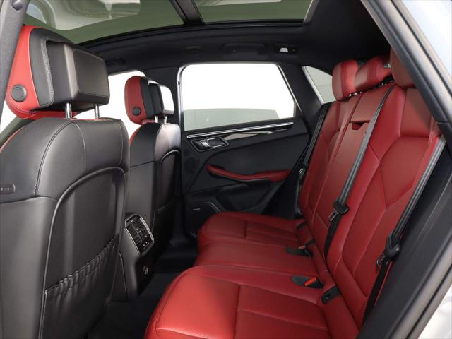2024 Porsche Macan Unknown