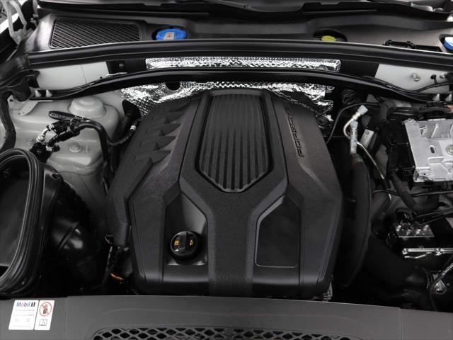 2024 Porsche Macan Unknown