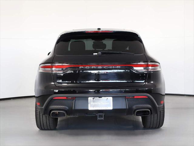 2024 Porsche Macan Unknown