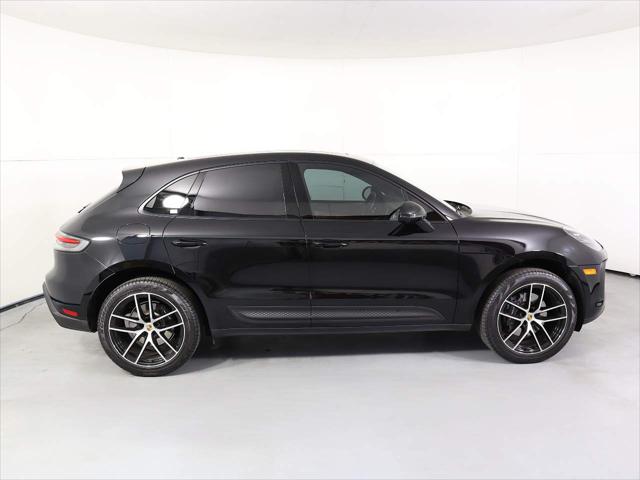 2024 Porsche Macan Unknown