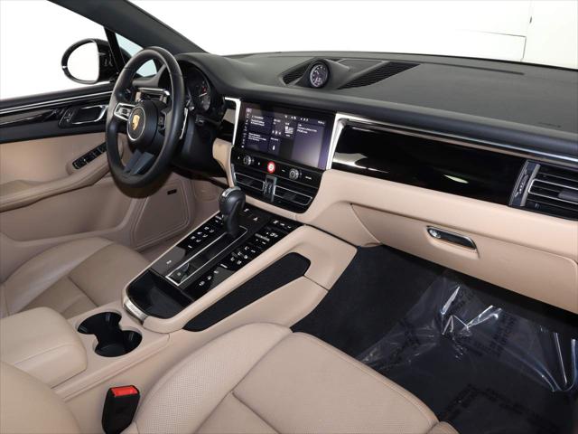 2024 Porsche Macan Unknown