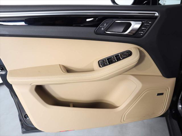 2024 Porsche Macan Unknown