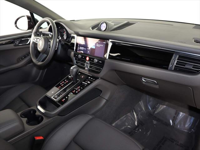 2024 Porsche Macan Unknown