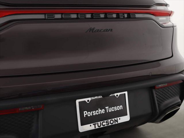 2024 Porsche Macan Unknown