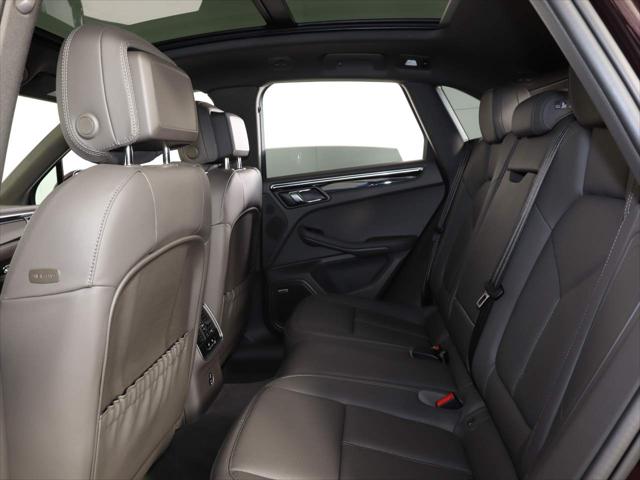2024 Porsche Macan Unknown
