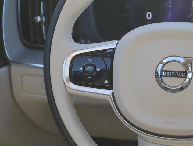 2025 Volvo XC60 Plug-In Hybrid T8 Plus