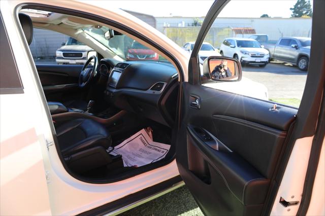 2020 Dodge Journey Crossroad