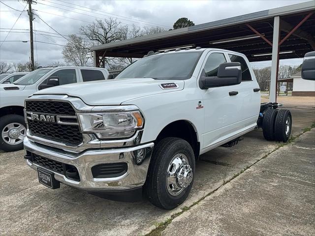 2024 RAM Ram 3500 Chassis Cab RAM 3500 TRADESMAN CREW CAB CHASSIS 4X4 60 CA