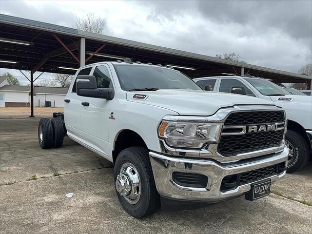 2024 RAM Ram 3500 Chassis Cab RAM 3500 TRADESMAN CREW CAB CHASSIS 4X4 60 CA