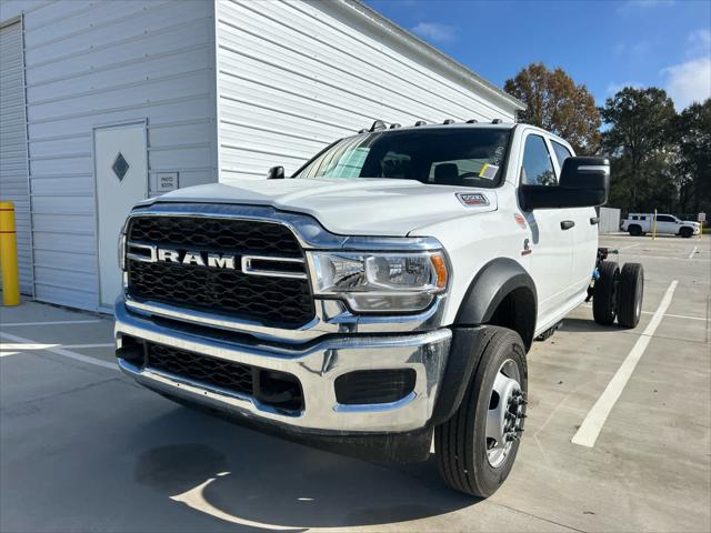 2024 RAM Ram 5500 Chassis Cab RAM 5500 TRADESMAN CHASSIS CREW CAB 4X4 84 CA