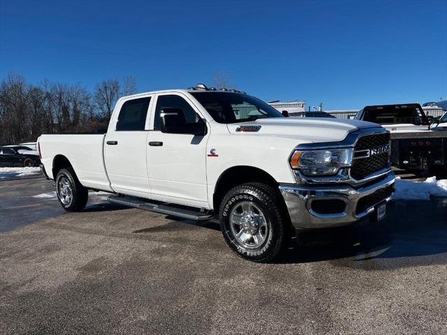 2024 RAM Ram 3500 RAM 3500 TRADESMAN CREW CAB 4X4 8 BOX