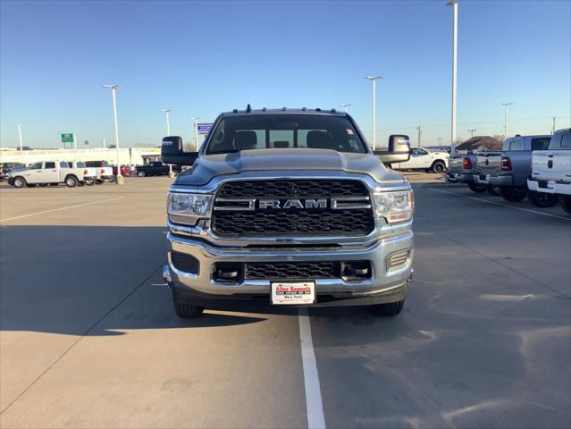 2024 RAM Ram 3500 RAM 3500 TRADESMAN CREW CAB 4X4 8 BOX