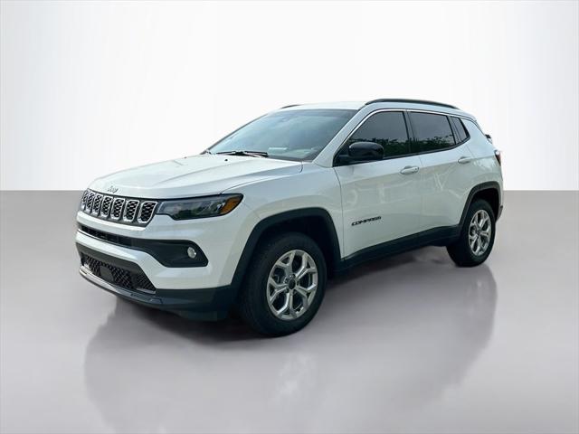 2025 Jeep Compass COMPASS LATITUDE 4X4