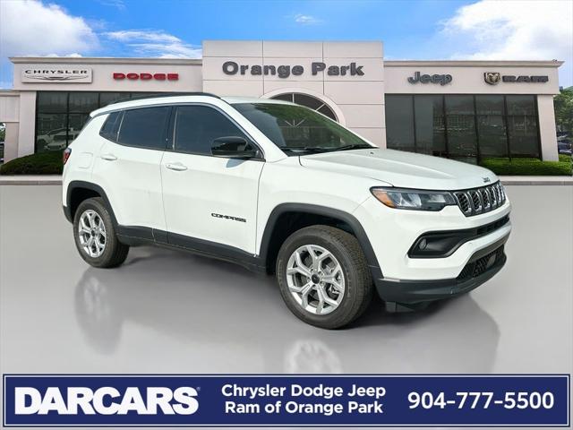 2025 Jeep Compass COMPASS LATITUDE 4X4