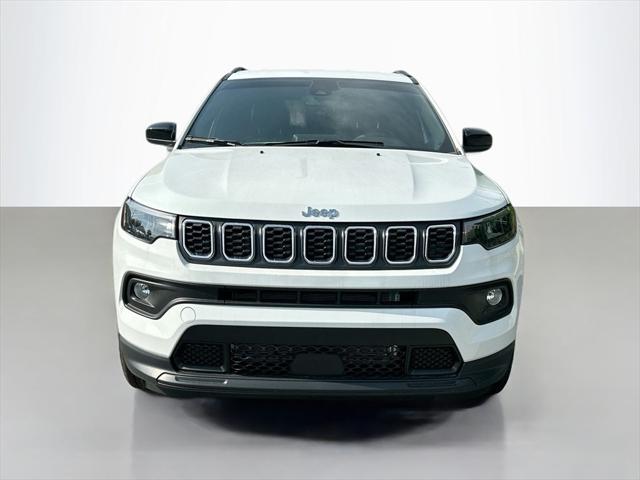 2025 Jeep Compass COMPASS LATITUDE 4X4