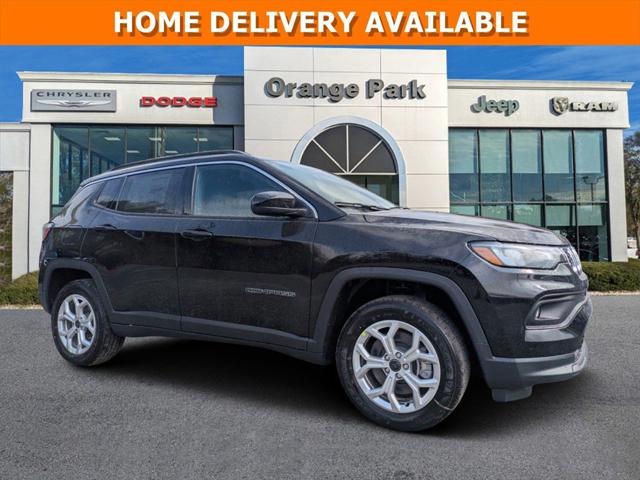 2025 Jeep Compass COMPASS LATITUDE 4X4