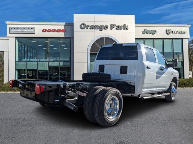 2024 RAM Ram 3500 Chassis Cab RAM 3500 TRADESMAN CREW CAB CHASSIS 4X4 60 CA