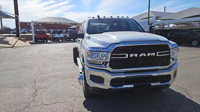 2024 RAM Ram 3500 Chassis Cab RAM 3500 TRADESMAN CREW CAB CHASSIS 4X4 60 CA