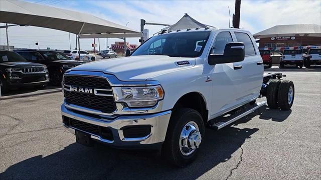 2024 RAM Ram 3500 Chassis Cab RAM 3500 TRADESMAN CREW CAB CHASSIS 4X4 60 CA
