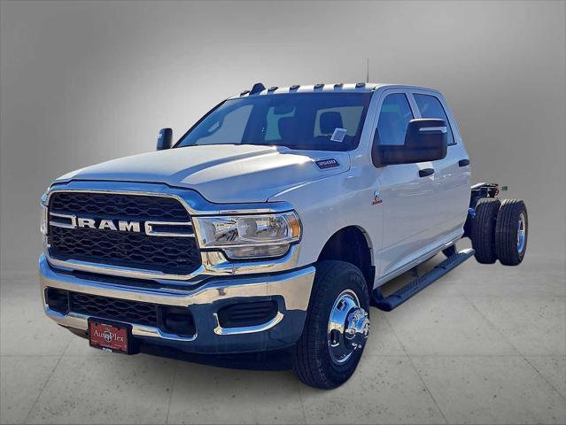2024 RAM Ram 3500 Chassis Cab RAM 3500 TRADESMAN CREW CAB CHASSIS 4X4 60 CA