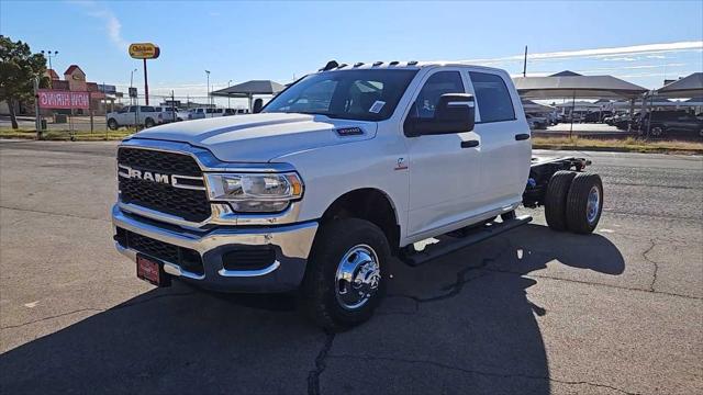 2024 RAM Ram 3500 Chassis Cab RAM 3500 TRADESMAN CREW CAB CHASSIS 4X4 60 CA