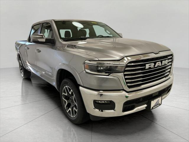 2025 RAM Ram 1500 RAM 1500 LARAMIE CREW CAB 4X4 64 BOX