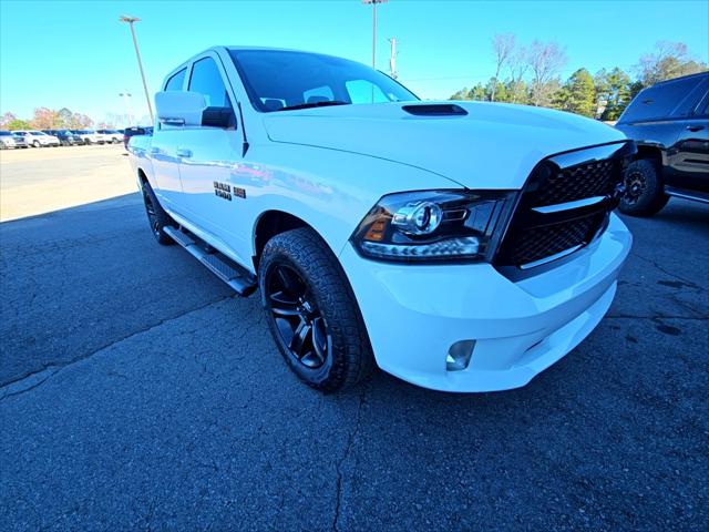 2017 RAM 1500 Night Crew Cab 4x4 57 Box