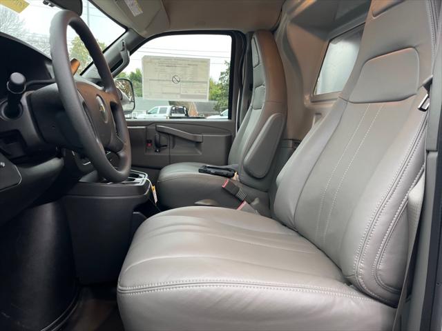 2024 Chevrolet Express Cargo Van RWD 2500 Regular Wheelbase WT